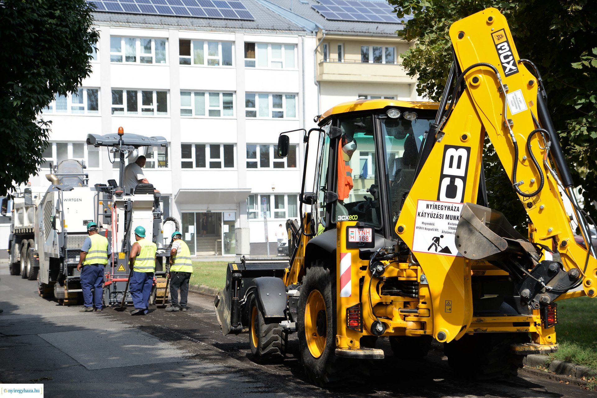 Nagyfelületű útjavítás  Nyíregyházán