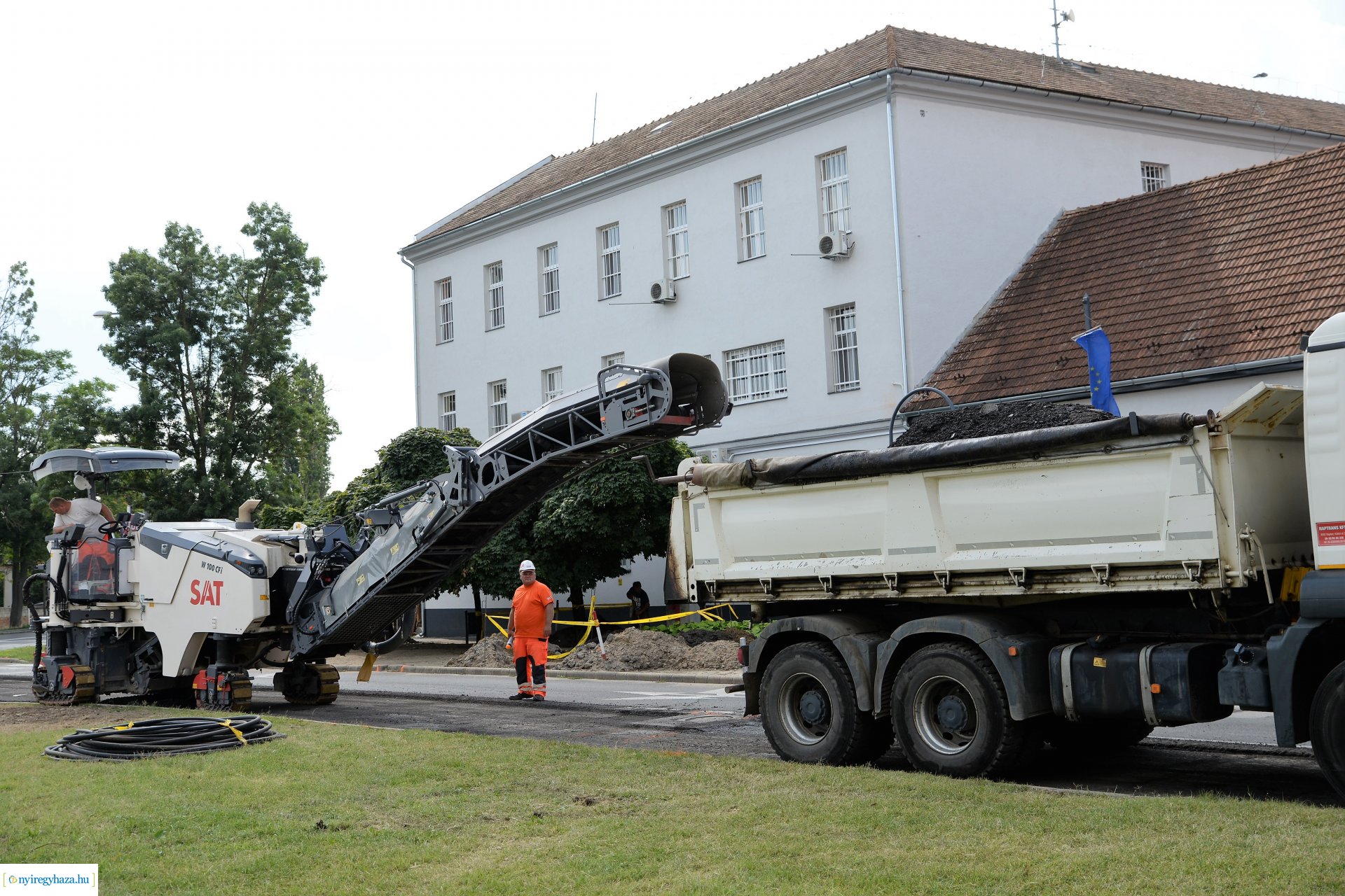 Nagyfelületű útjavítás  Nyíregyházán