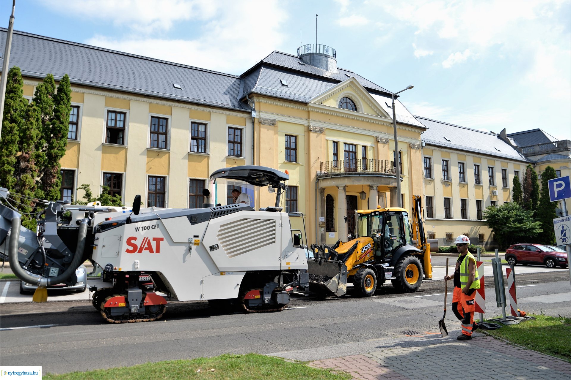 Nagyfelületű útjavítás  Nyíregyházán