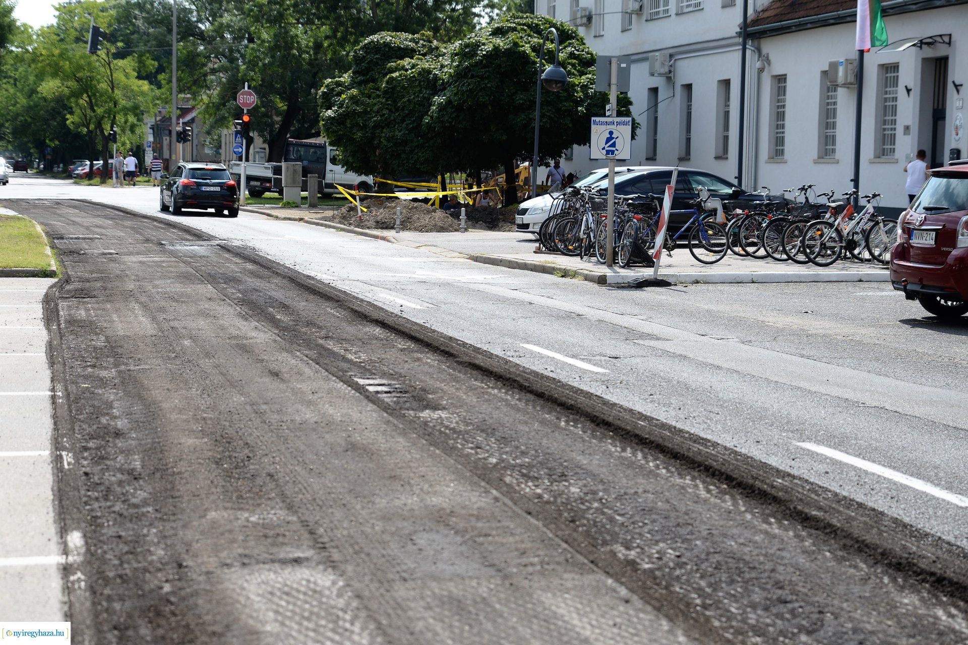 Nagyfelületű útjavítás  Nyíregyházán