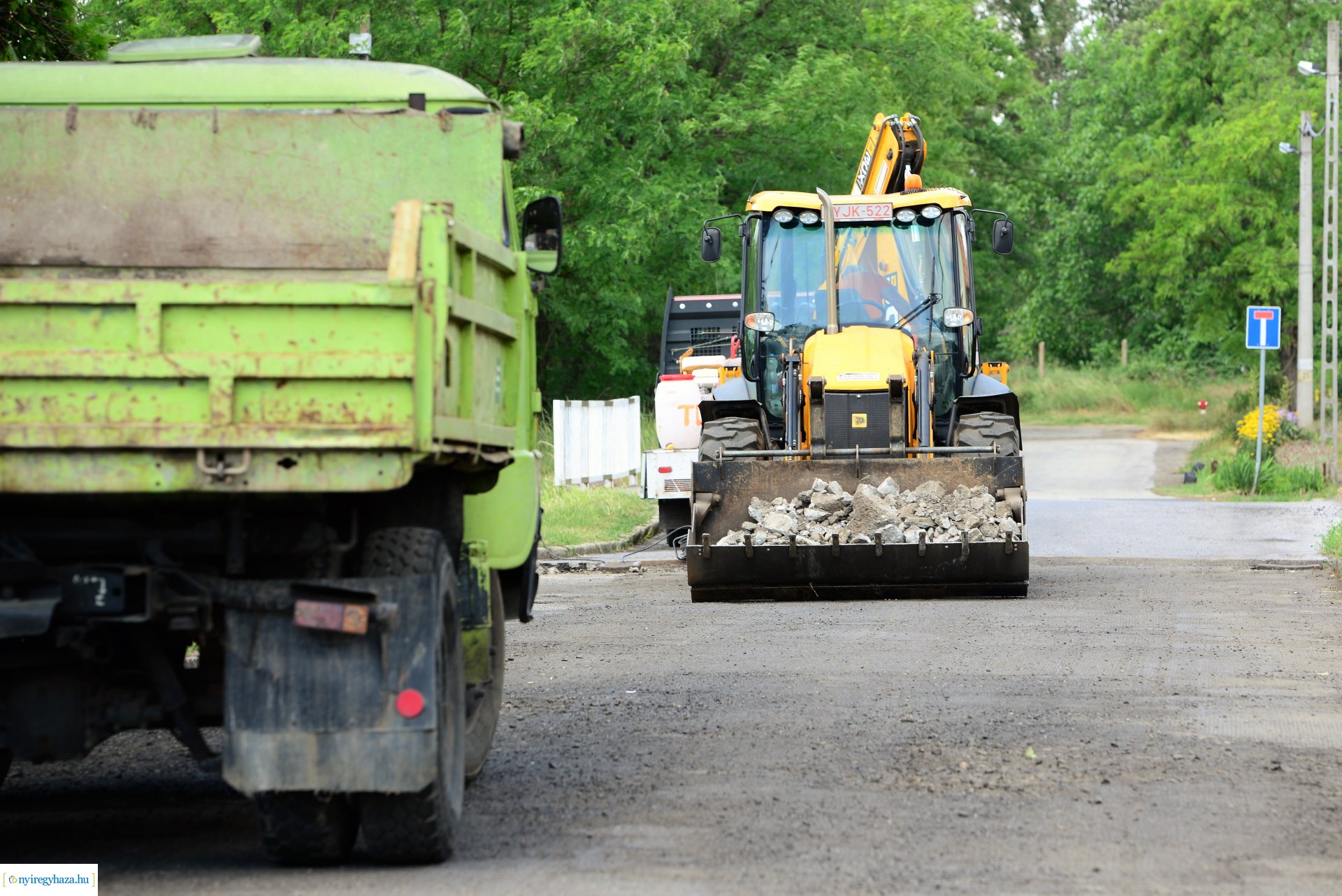 Nagyfelületű útjavítások városunkban