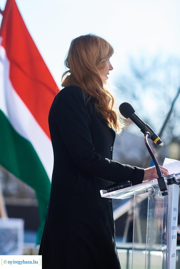 Nagykörút négysávos bővítésének alapkőletétele