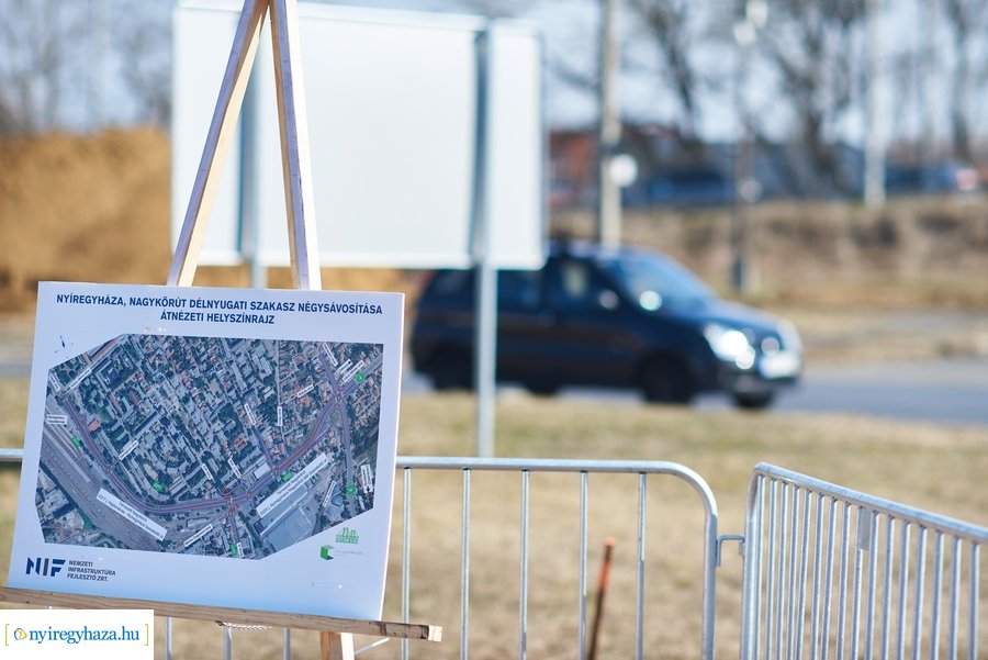 Nagykörút négysávos bővítésének alapkőletétele