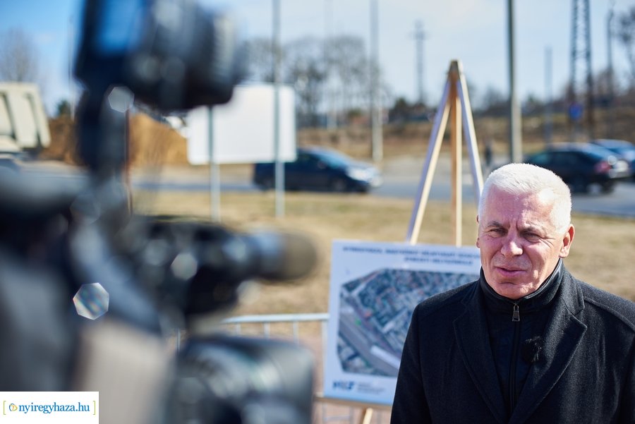 Nagykörút négysávos bővítésének alapkőletétele