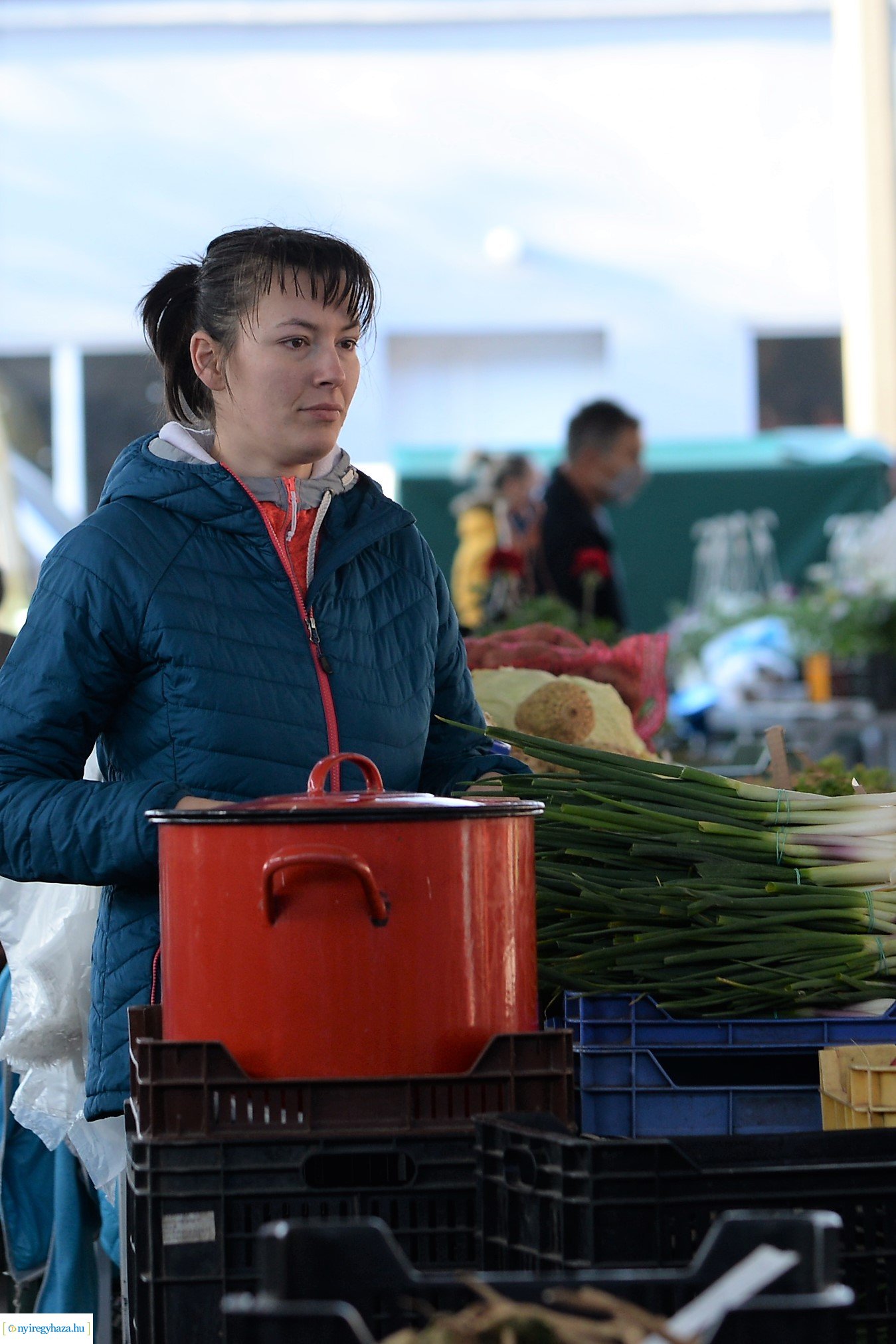 Nagypéntek a Búza téri piacon
