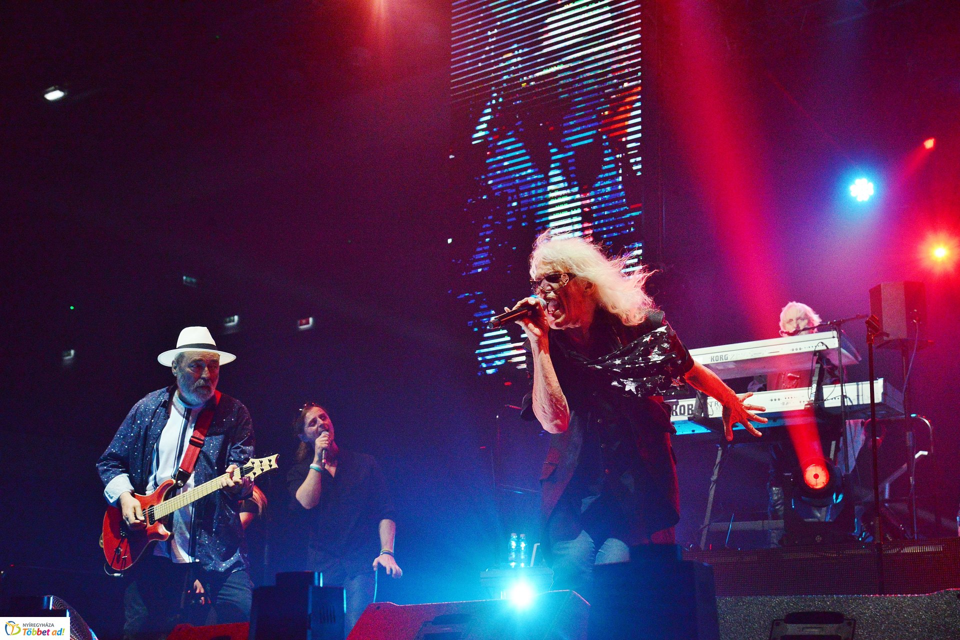 Nagysikerű Omega koncert Nyíregyházán