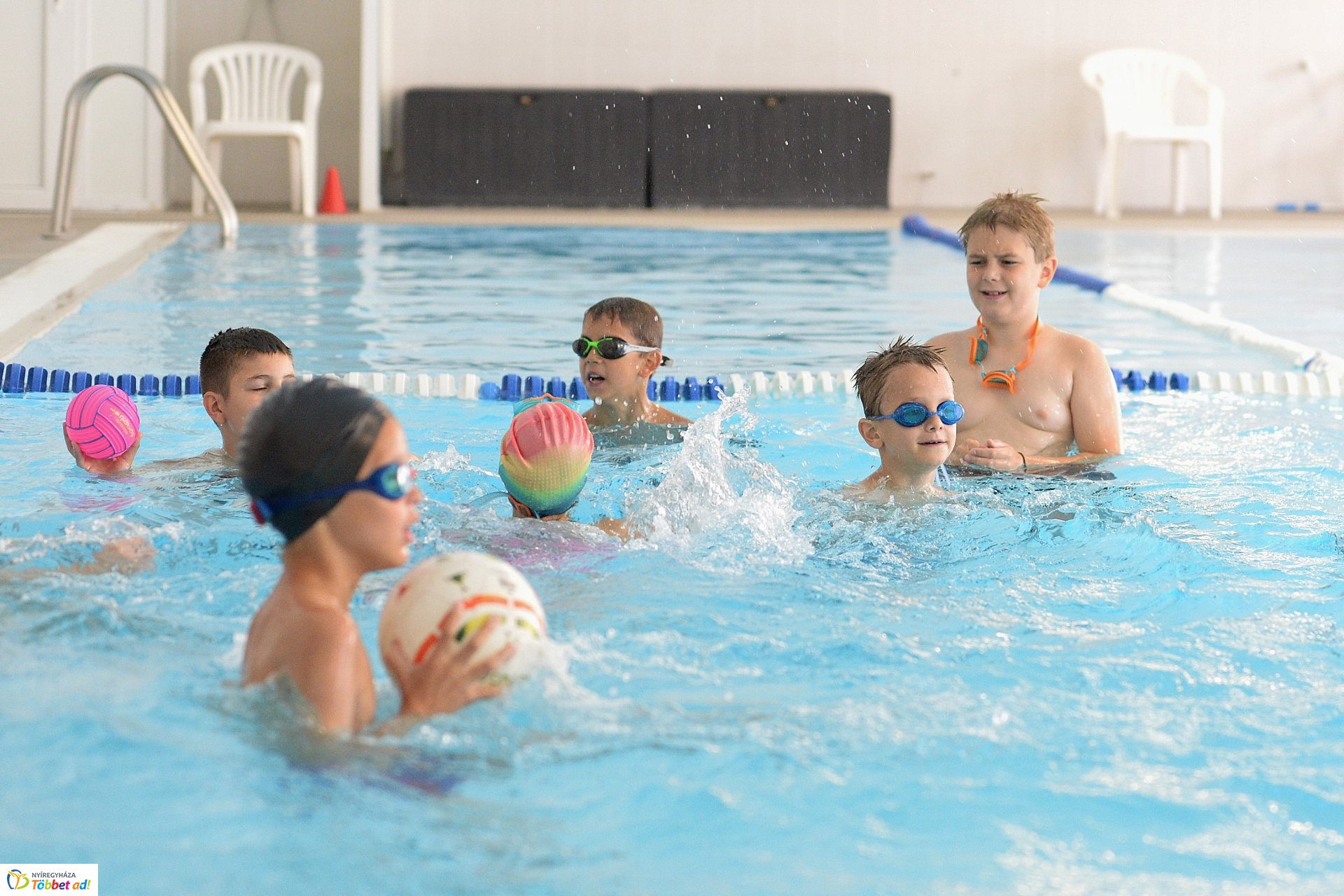 Napközis úszótábor