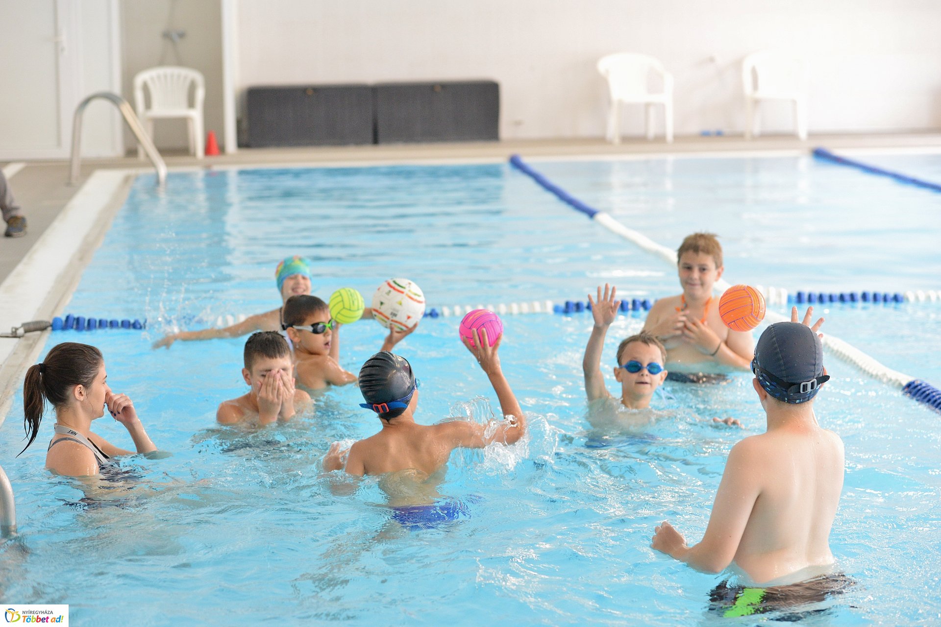 Napközis úszótábor