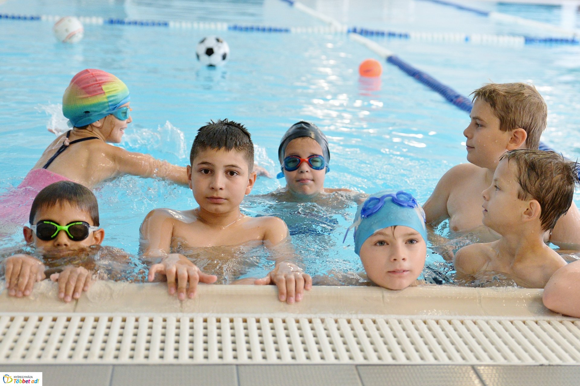 Napközis úszótábor