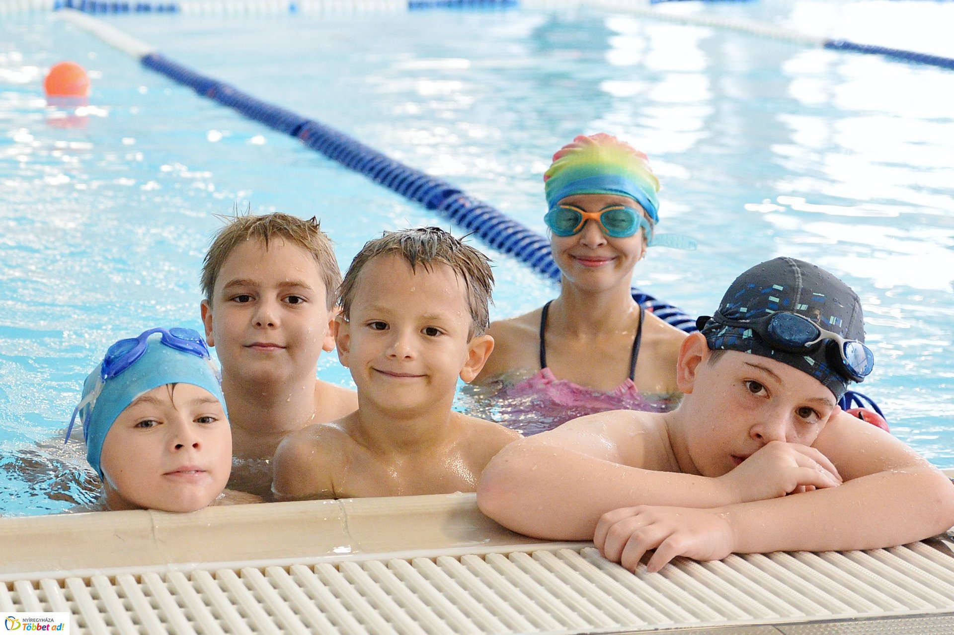 Napközis úszótábor