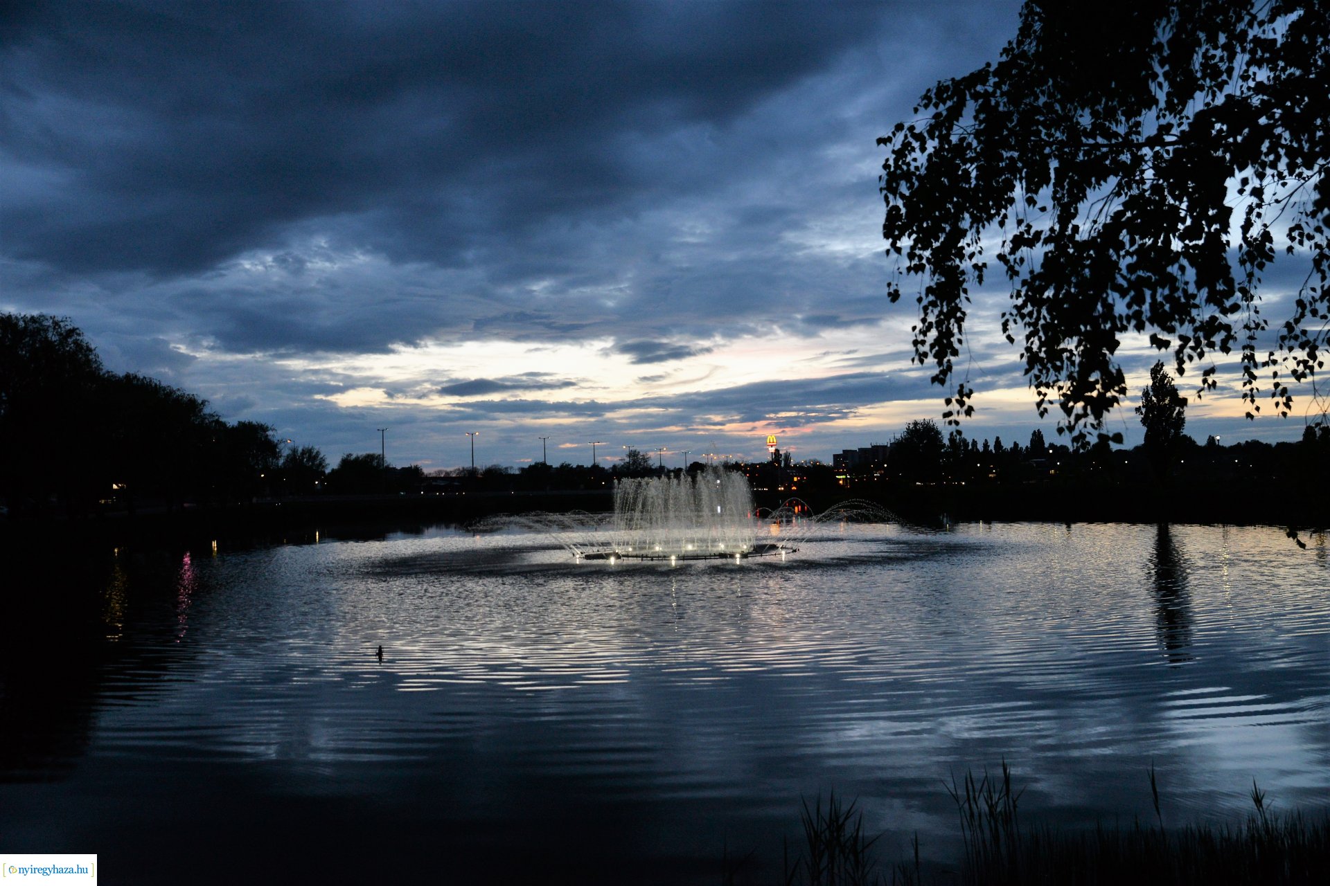 Naplemente a Bujtosi tó partján