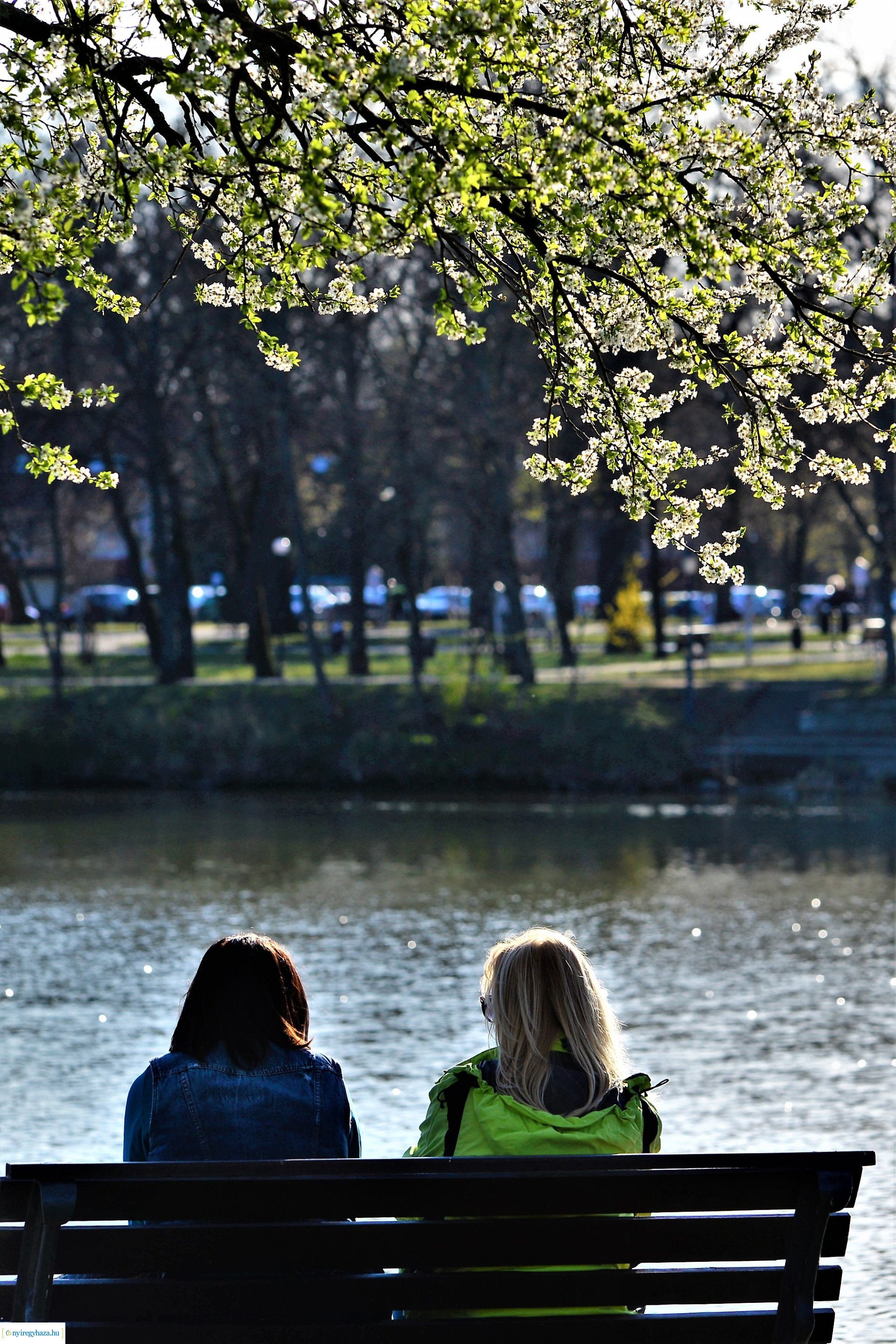 Napsütéses tavaszi délután Sóstón