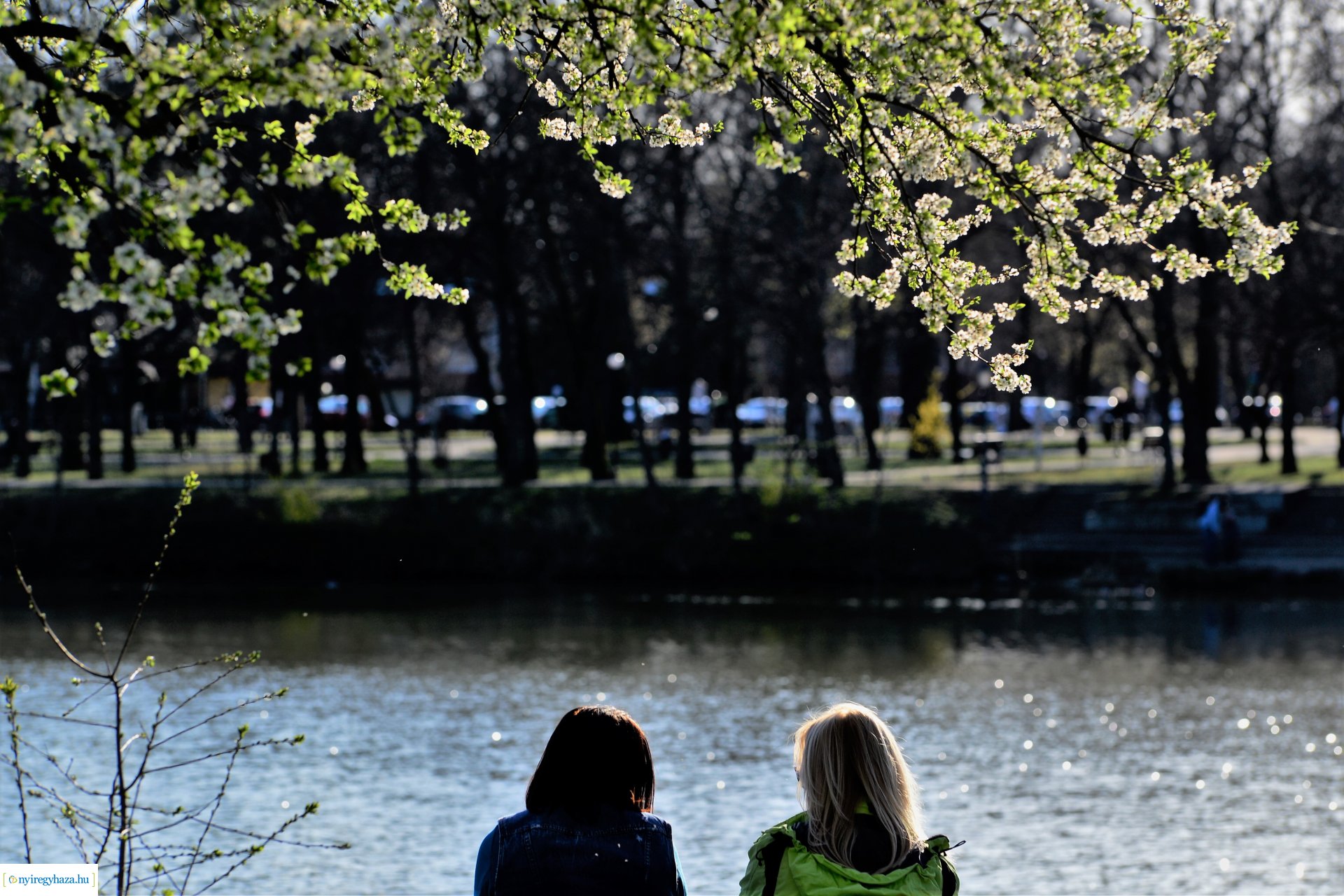 Napsütéses tavaszi délután Sóstón