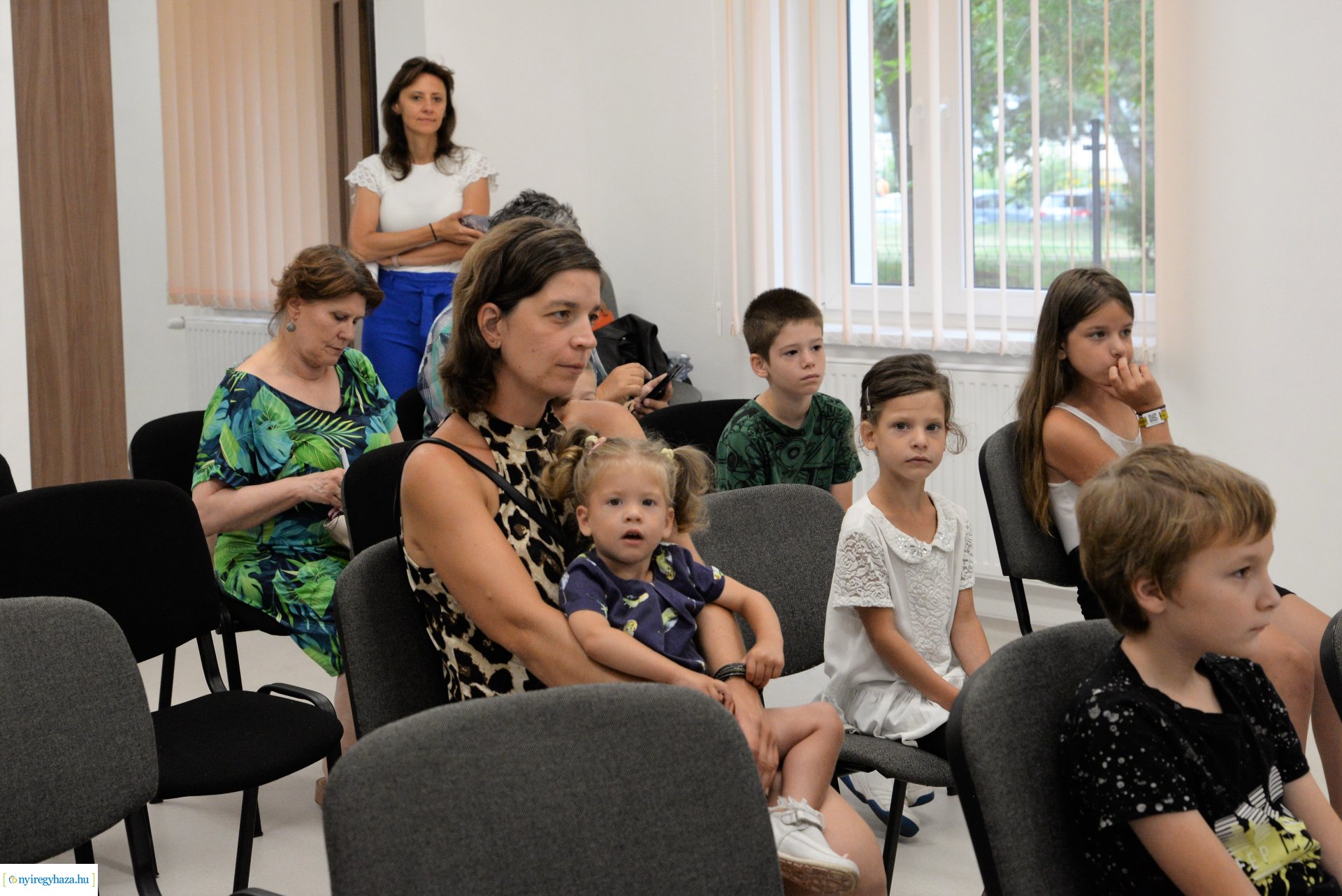 Ne dobd ki az iskolatáskád! - adományátadás 2023