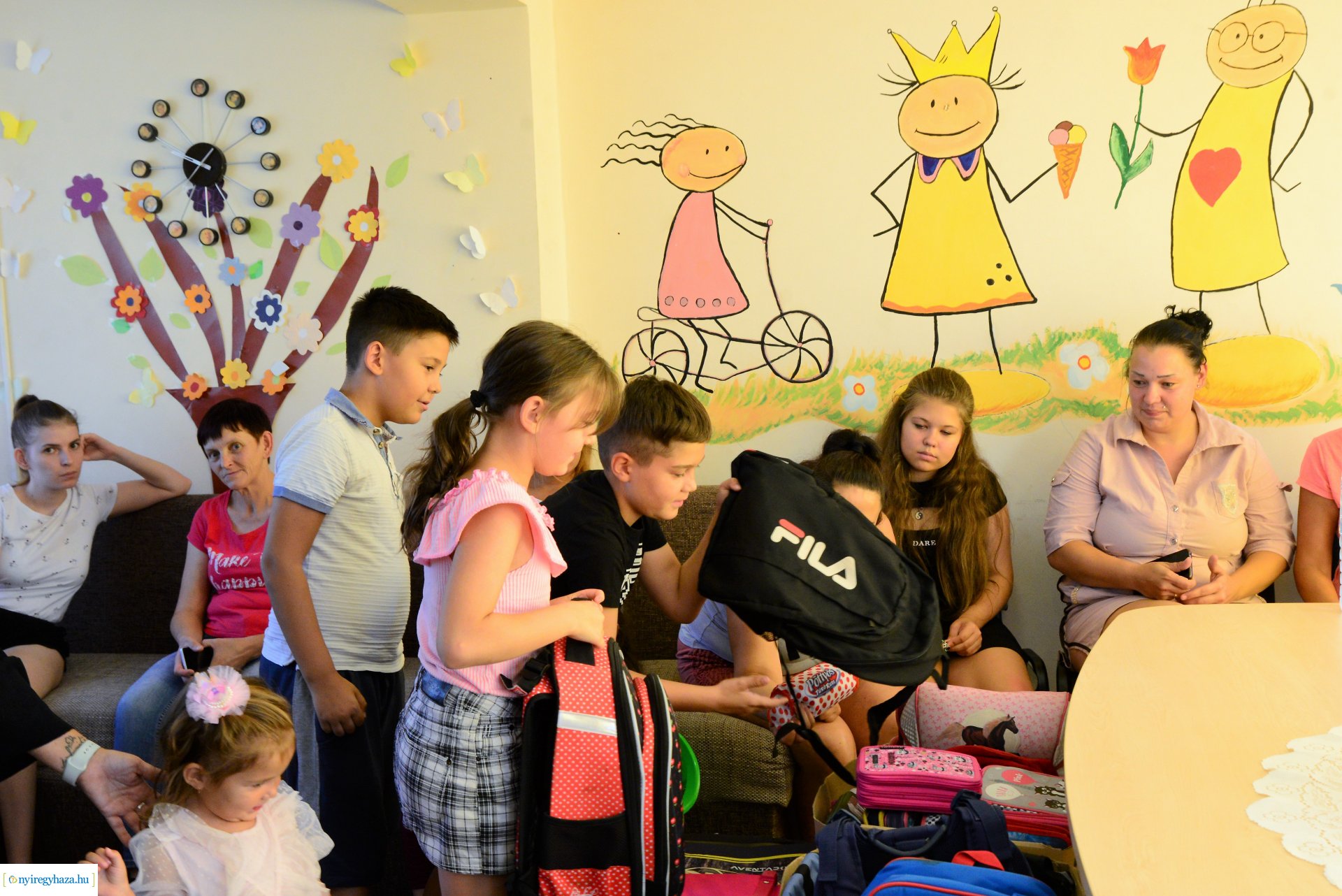 Ne dobd ki az iskolatáskád! - gazdára találtak az adomány iskolaszerek