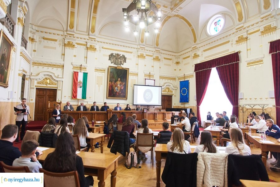 Ne heverj parlagon 2021  - iskolai verseny