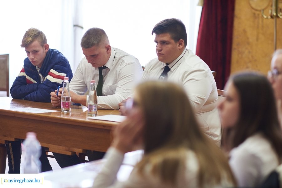 Ne heverj parlagon 2021  - iskolai verseny