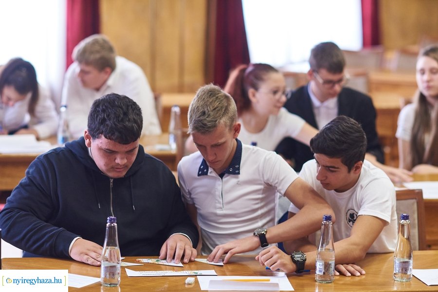 Ne heverj parlagon 2021  - iskolai verseny