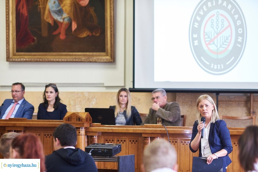 Ne heverj parlagon 2021  - iskolai verseny