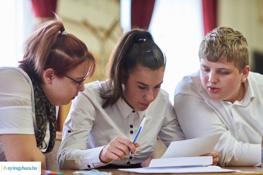 Ne heverj parlagon 2021  - iskolai verseny