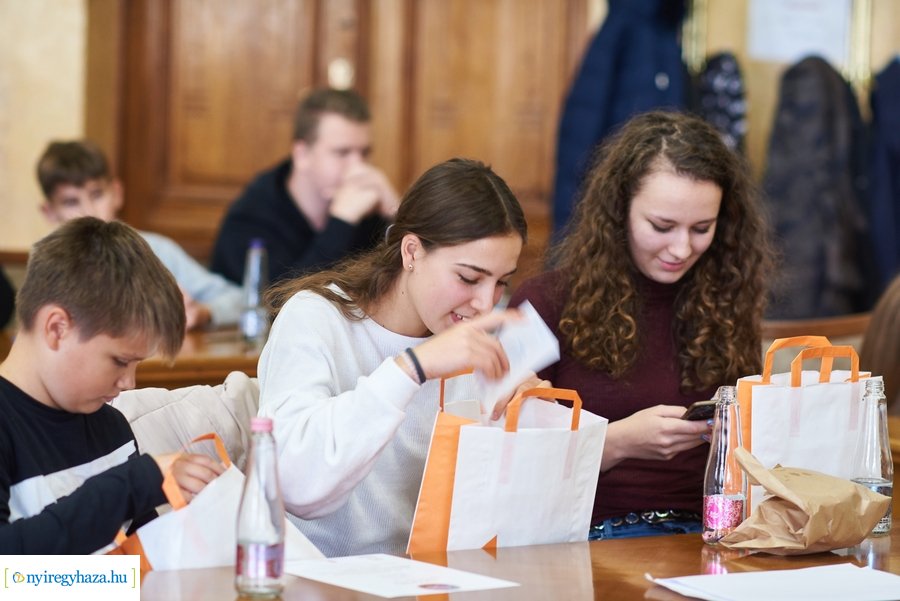 Ne heverj parlagon 2021  - iskolai verseny