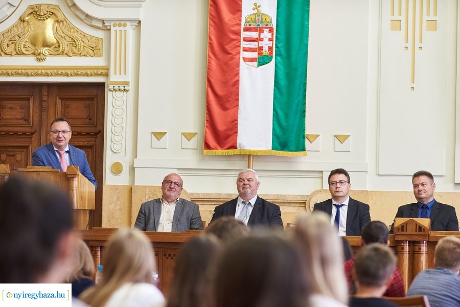 Ne heverj parlagon 2021  - iskolai verseny