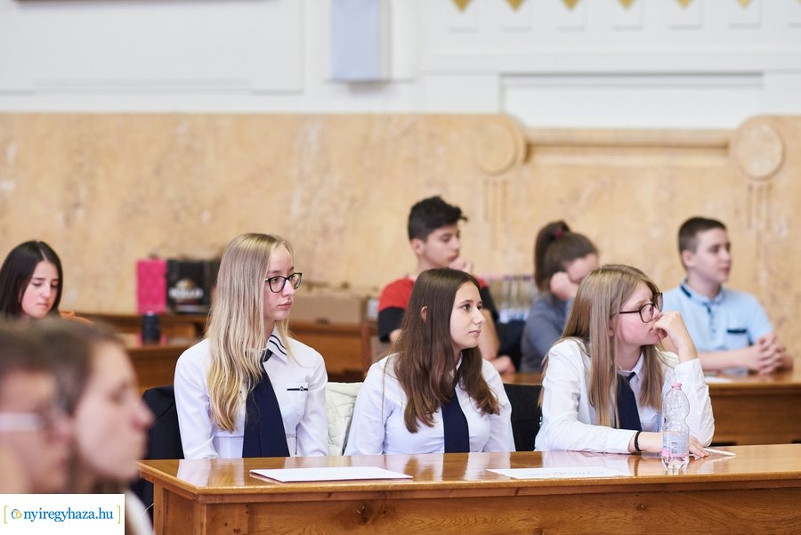 Ne heverj parlagon 2021  - iskolai verseny