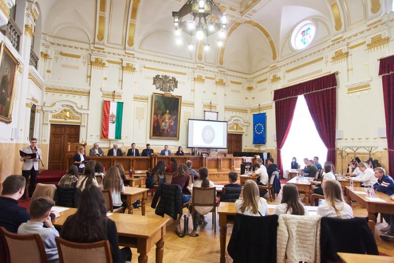 Ne heverj parlagon 2021  - iskolai verseny