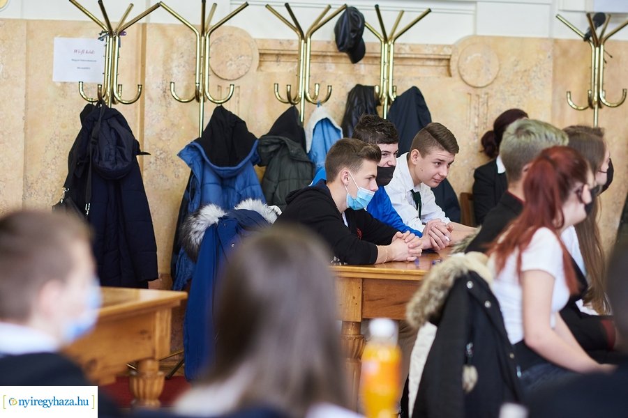 Ne heverj parlagon 2022