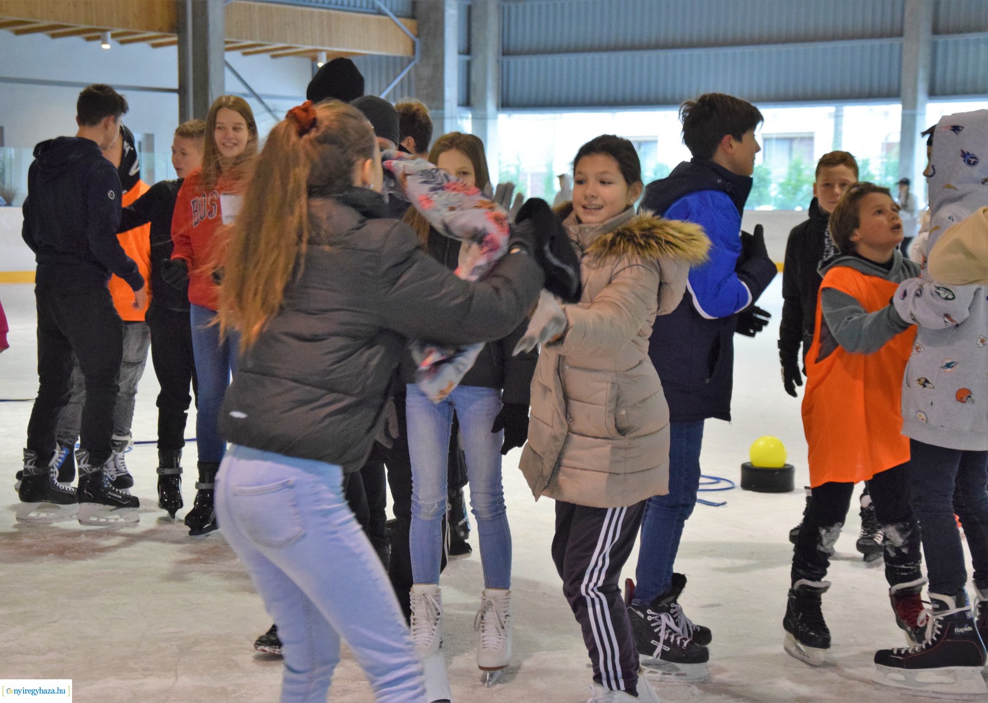 Negyedik alkalommal került megrendezésre a Városi Jégtusa Verseny a jégpályán