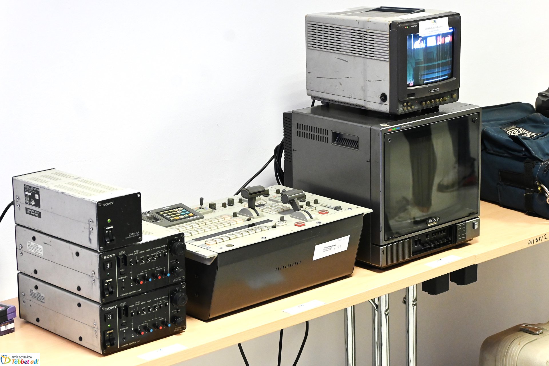 Negyven éves a Nyíregyházi Televízió-iskolások látogattak a stúdióba a születésnapon (kedd)