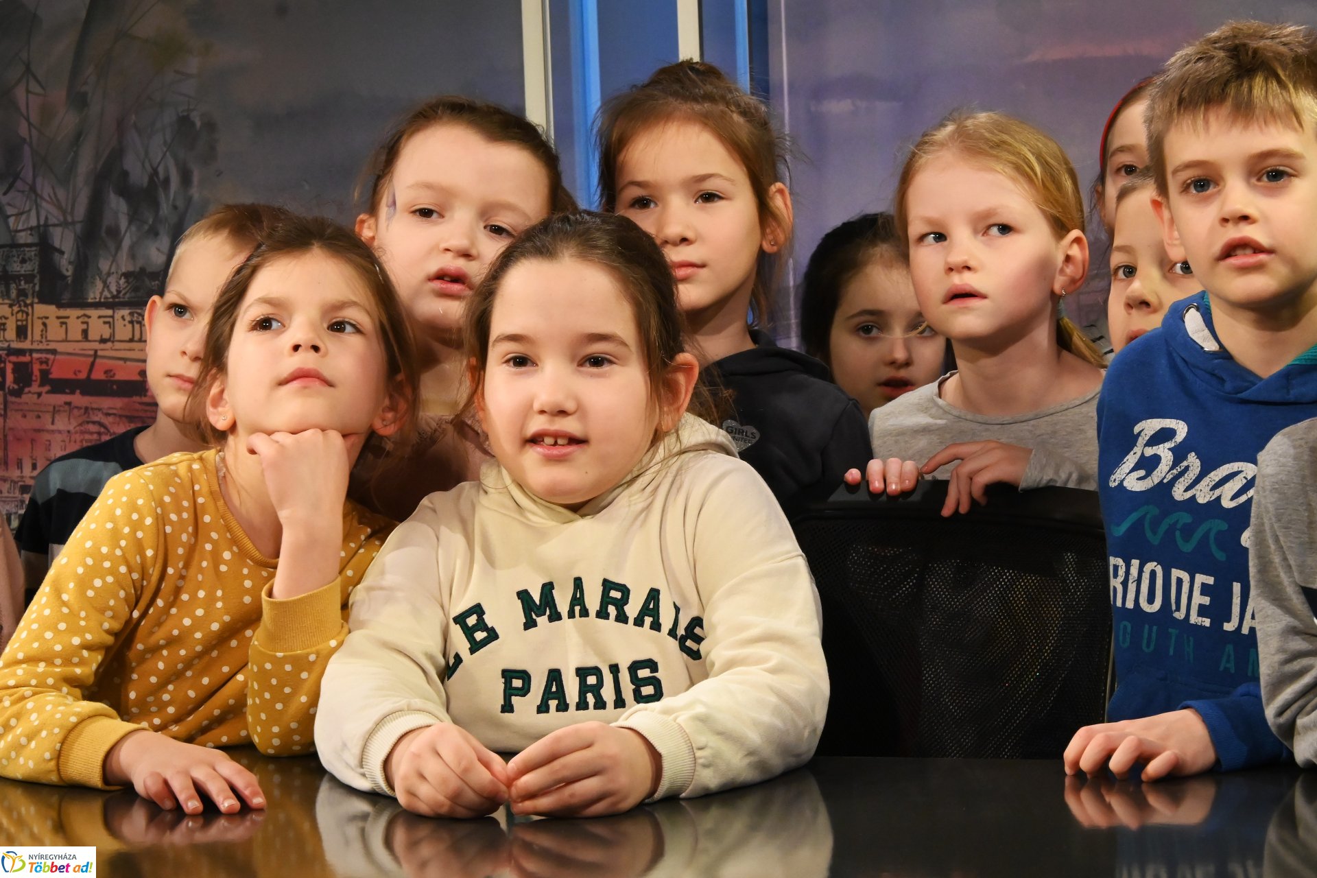 Negyven éves a Nyíregyházi Televízió-iskolások látogattak a stúdióba a születésnapon (kedd)