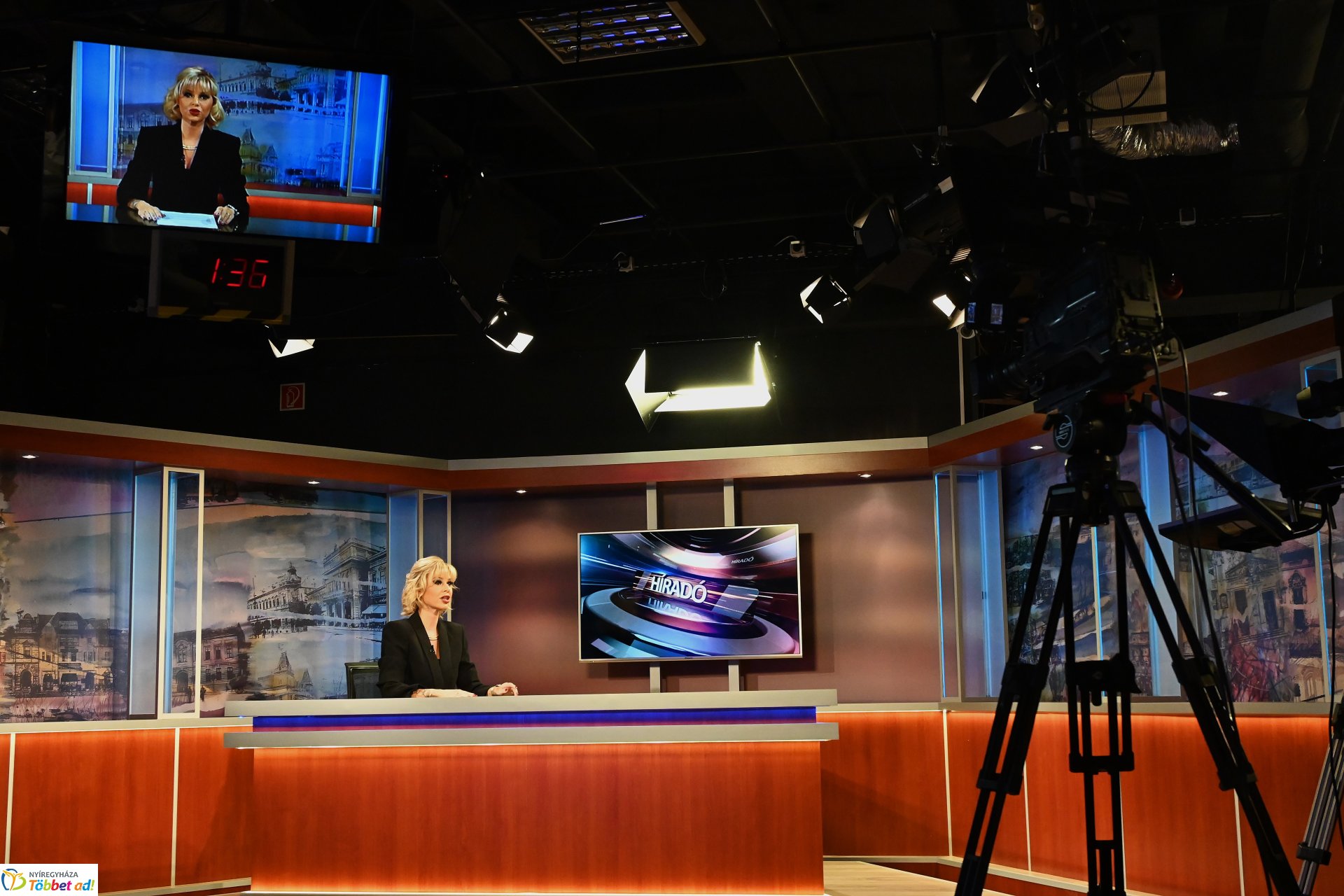 Negyven éves a Nyíregyházi Televízió-iskolások látogattak a stúdióba a születésnapon (kedd)