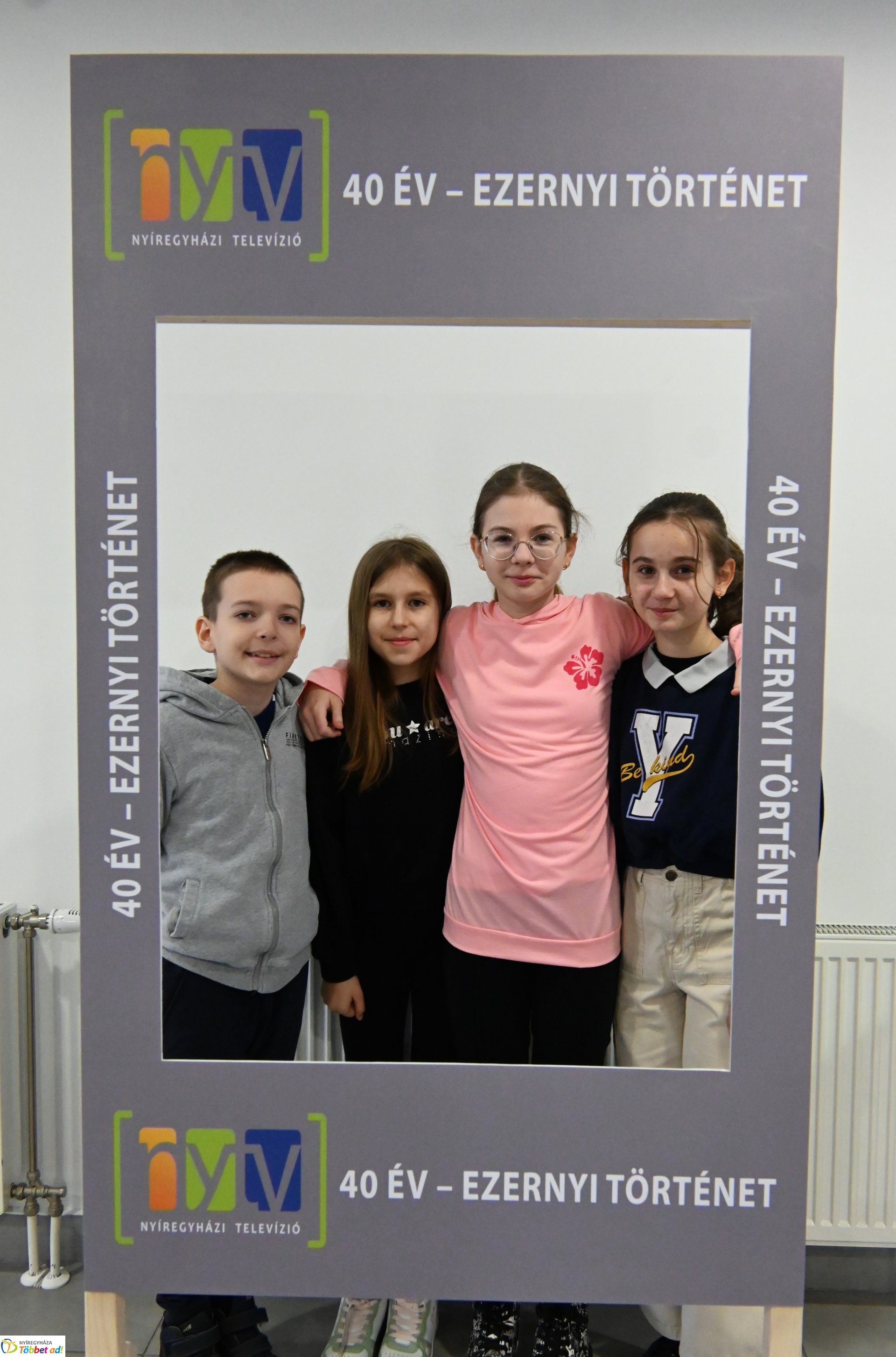 Negyven éves a Nyíregyházi Televízió-iskolások látogattak a stúdióba a születésnapon (hétfő)