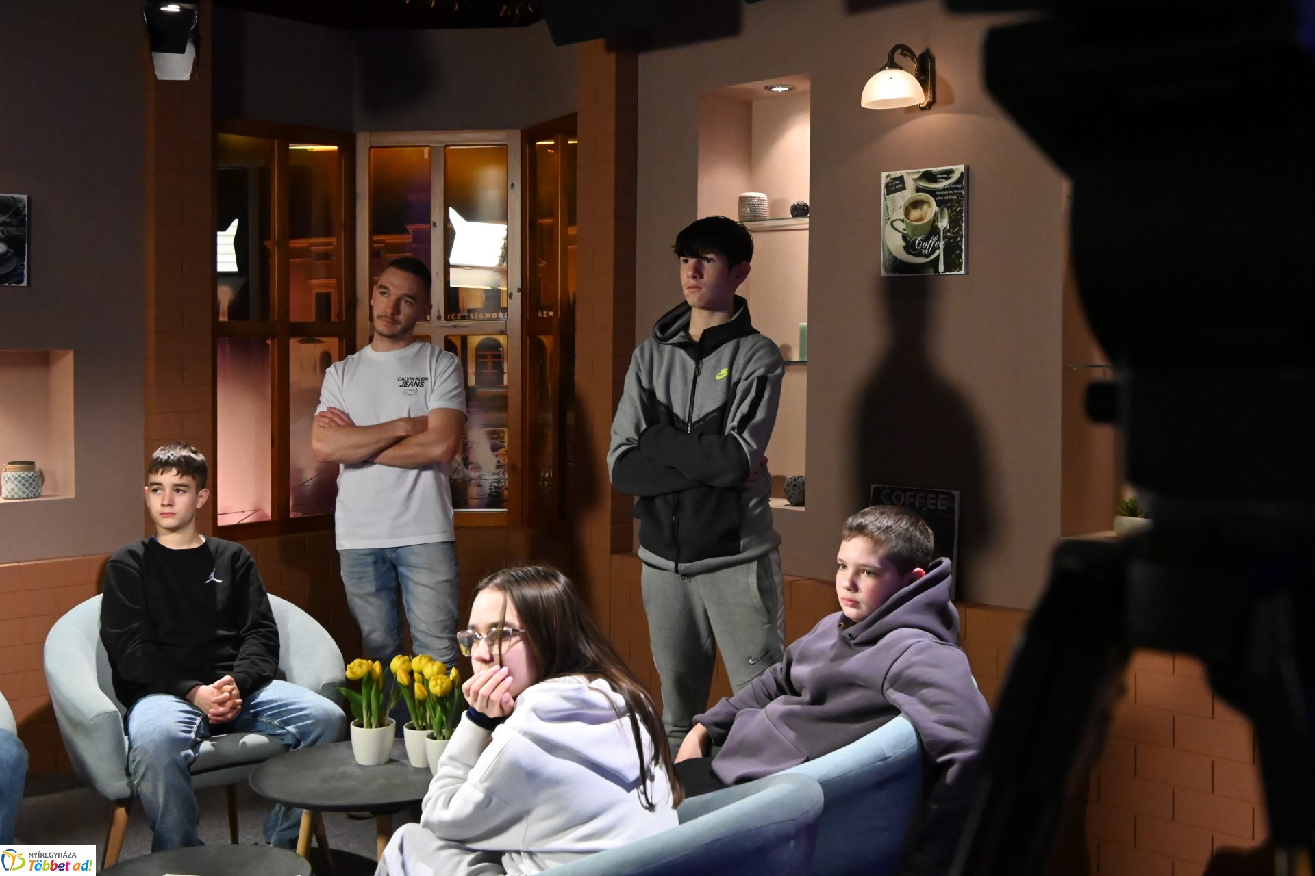 Negyven éves a Nyíregyházi Televízió-iskolások látogattak a stúdióba a születésnapon (hétfő)