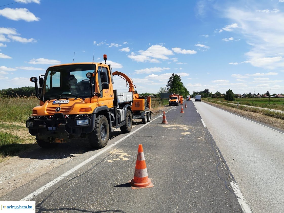Nem vette észre a munkavégzőket, balesetezett
