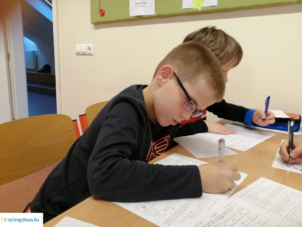 Nemcsak a diákok jók matekból a Szent Imrében!