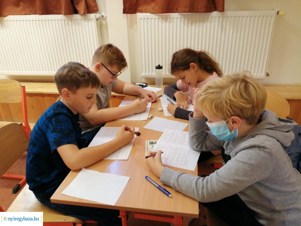 Nemcsak a diákok jók matekból a Szent Imrében!