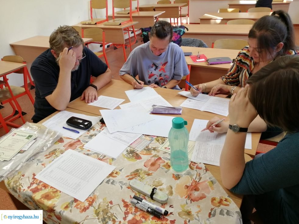 Nemcsak a diákok jók matekból a Szent Imrében!