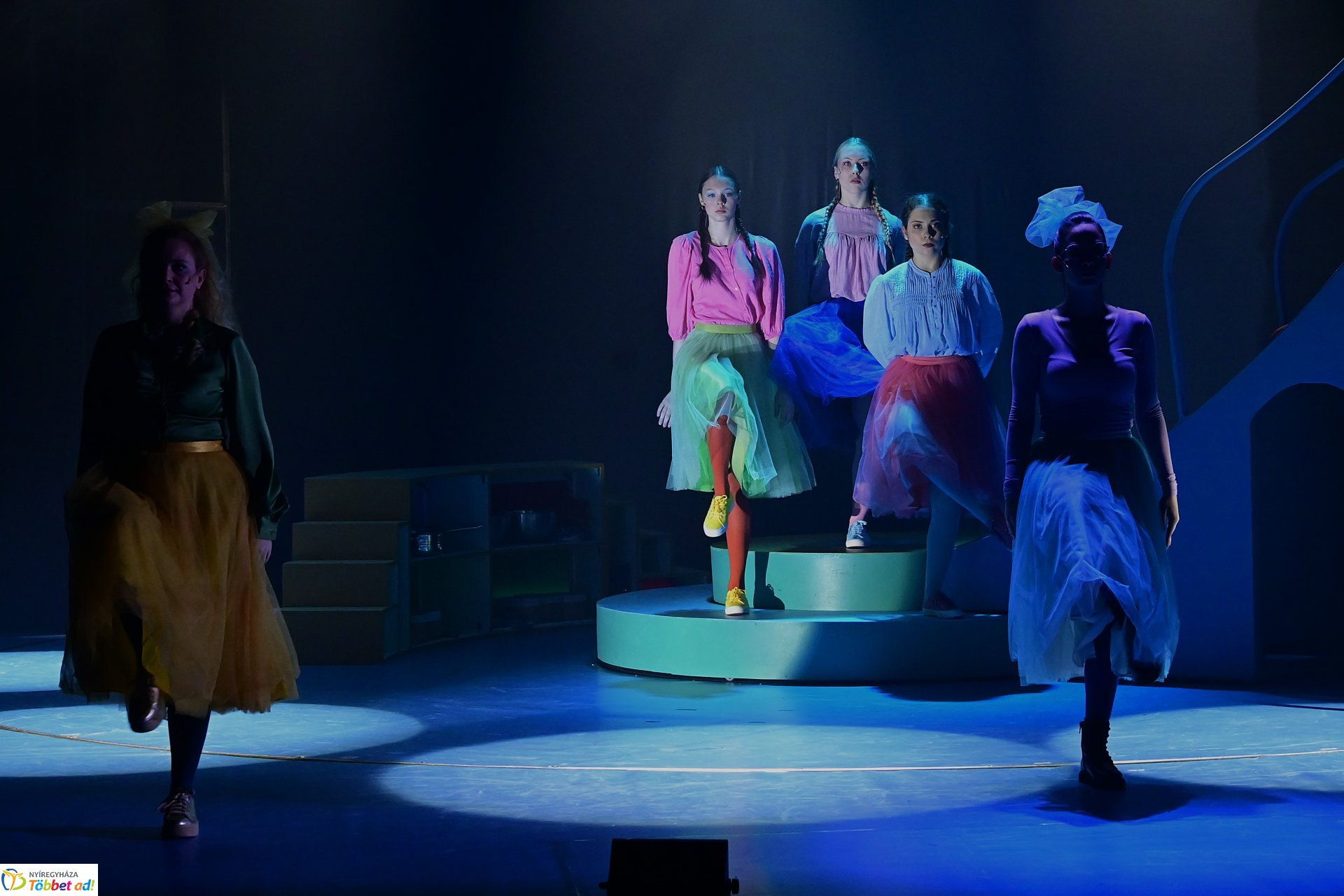 Nemtudomka bemutató a Móricz Zsigmond Színházban