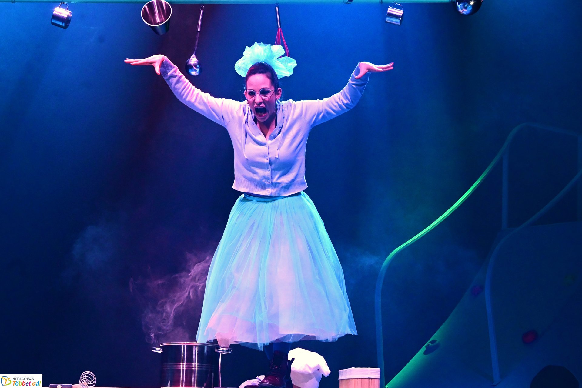 Nemtudomka bemutató a Móricz Zsigmond Színházban