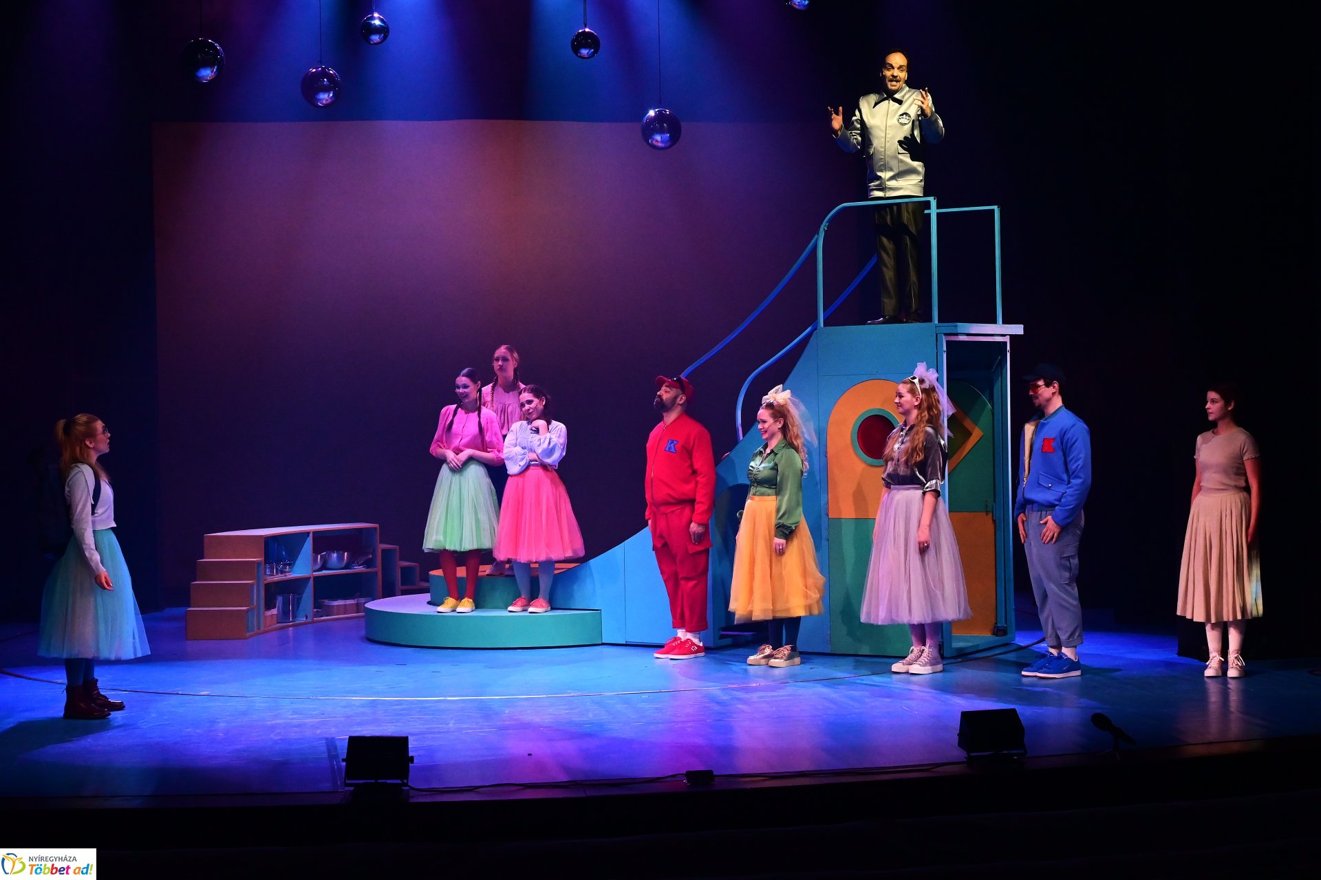 Nemtudomka bemutató a Móricz Zsigmond Színházban