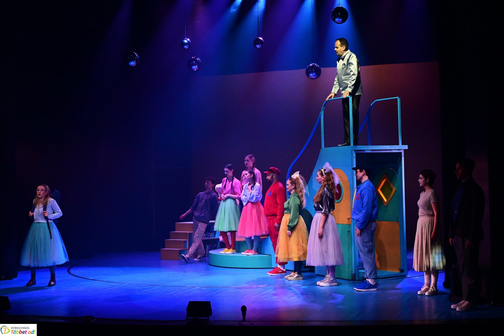 Nemtudomka bemutató a Móricz Zsigmond Színházban