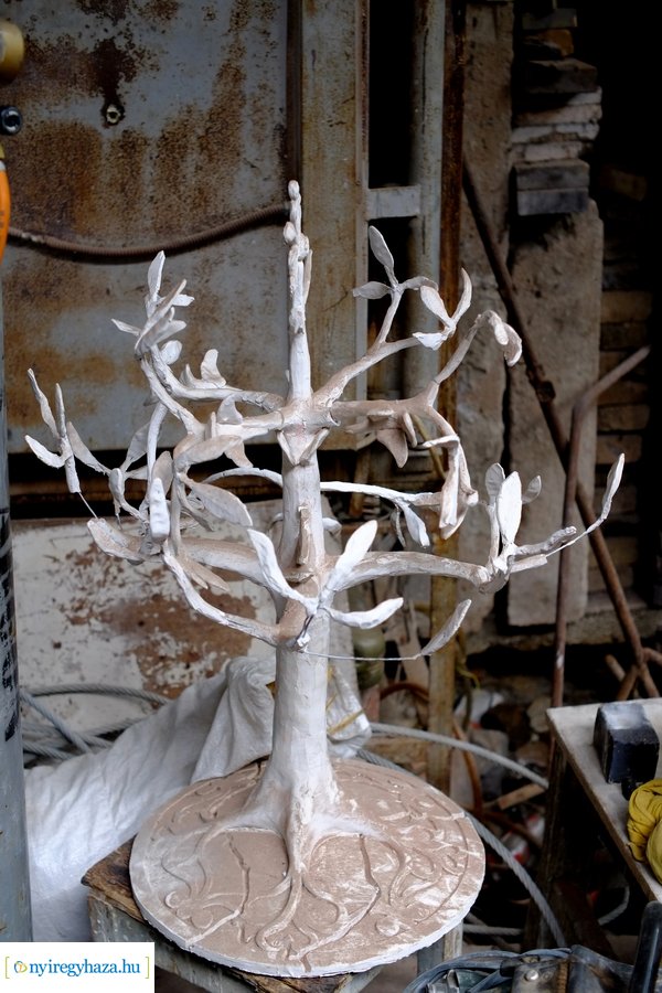 Nemzeti összetartozás emlékmű érkezése