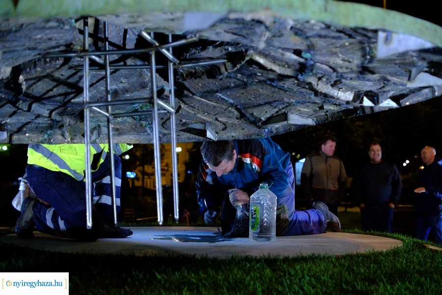 Nemzeti összetartozás emlékmű érkezése