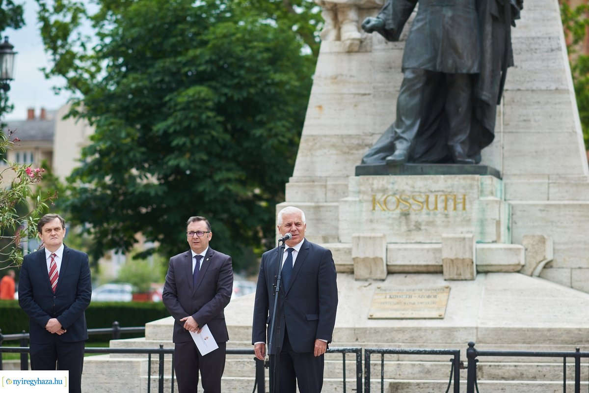 Nemzeti Összetartozás Napja 2020 - fotókiállítás megnyitó