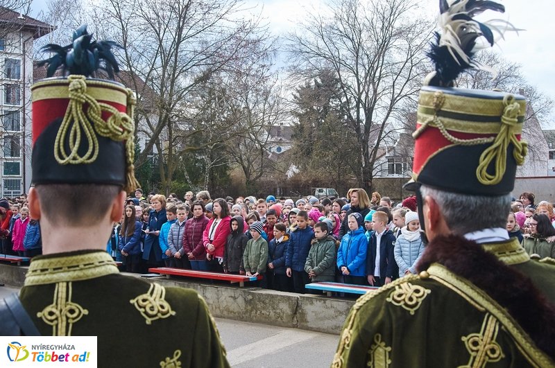Nemzeti ünnepség a Bem iskolában