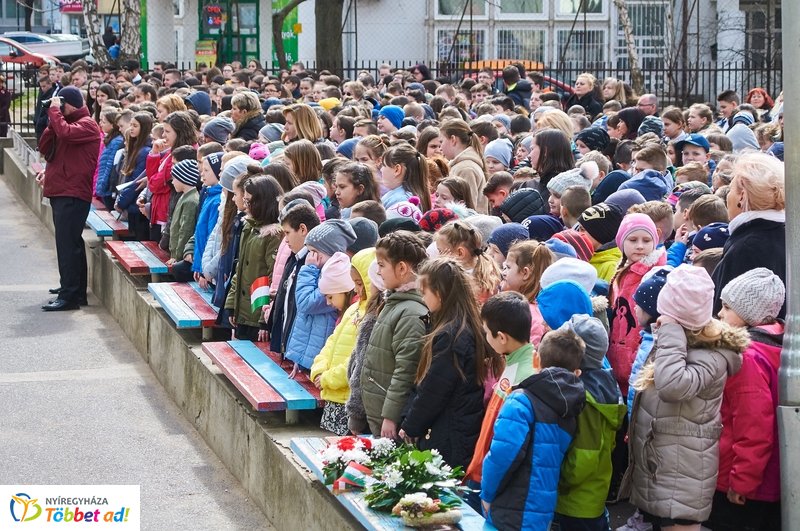 Nemzeti ünnepség a Bem iskolában