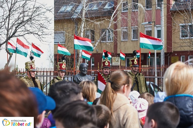 Nemzeti ünnepség a Bem iskolában