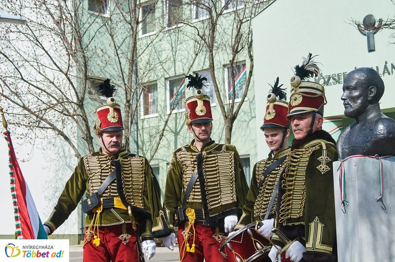 Nemzeti ünnepség a Bem iskolában